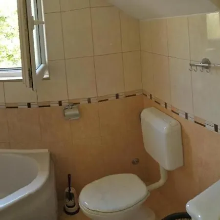 Apartment Family Friendly Apartments With A Swimming Pool Kupari, Dubrovnik - 22645 *