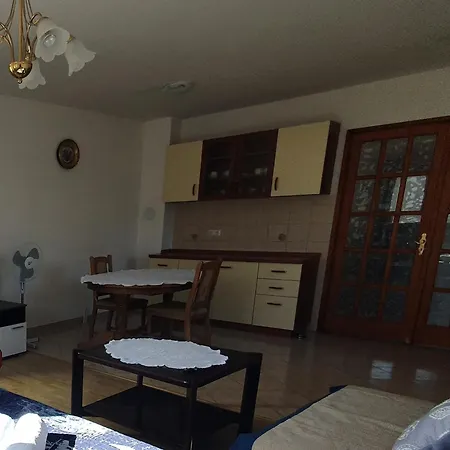 Apartment Family Friendly Apartments With A Swimming Pool Kupari, Dubrovnik - 22645 *