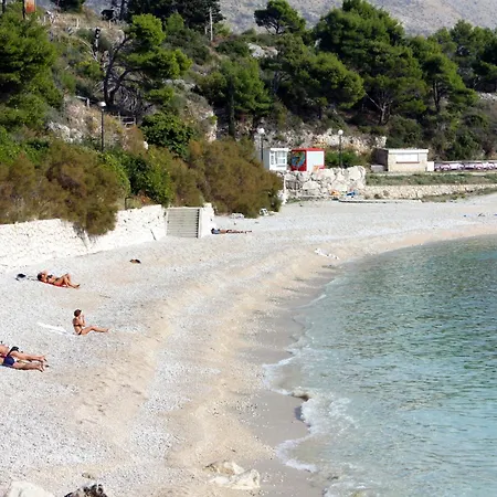 Family Friendly Apartments With A Swimming Pool Kupari, Dubrovnik - 22645 * Mlini